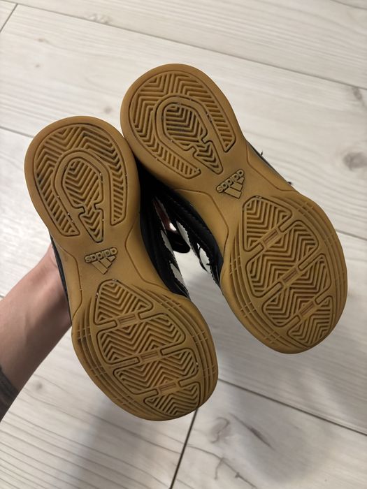 Футзали адідас  для дитини