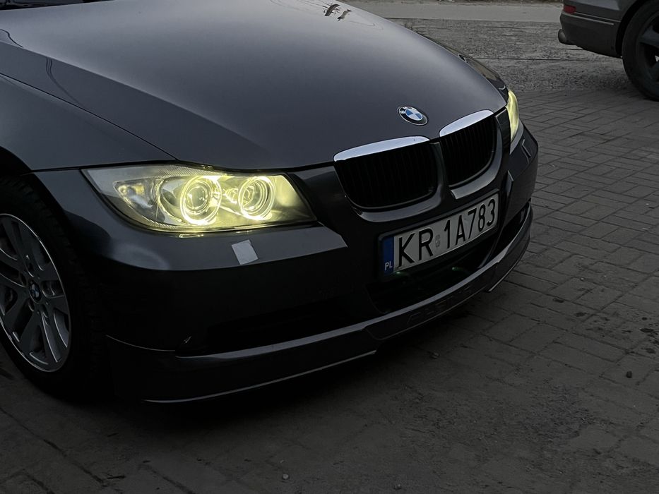 BMW E91 на повному ходу