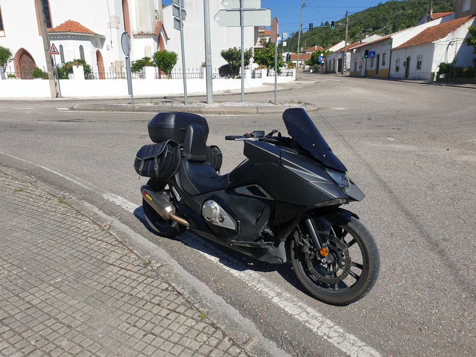 Mota Honda 750 cc NM4 VULTUS