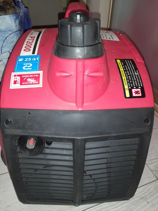 Генератор Powertech PT2000 Італія інверторний