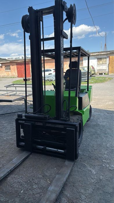 Продаю навантажувач Clark DPM 30 N 3 т