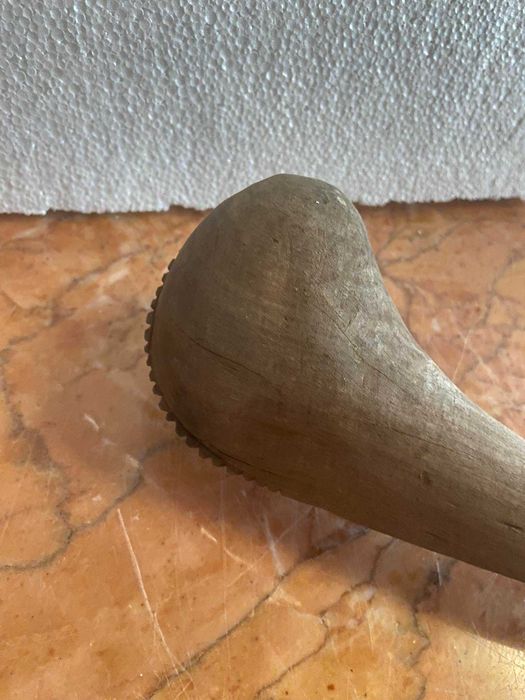 Conjunto de duas maças de luta / ceptros africanos etnia Massai