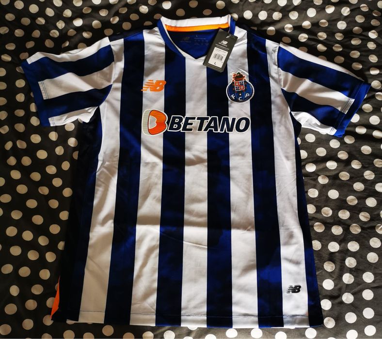 Camisola principal Samu Porto