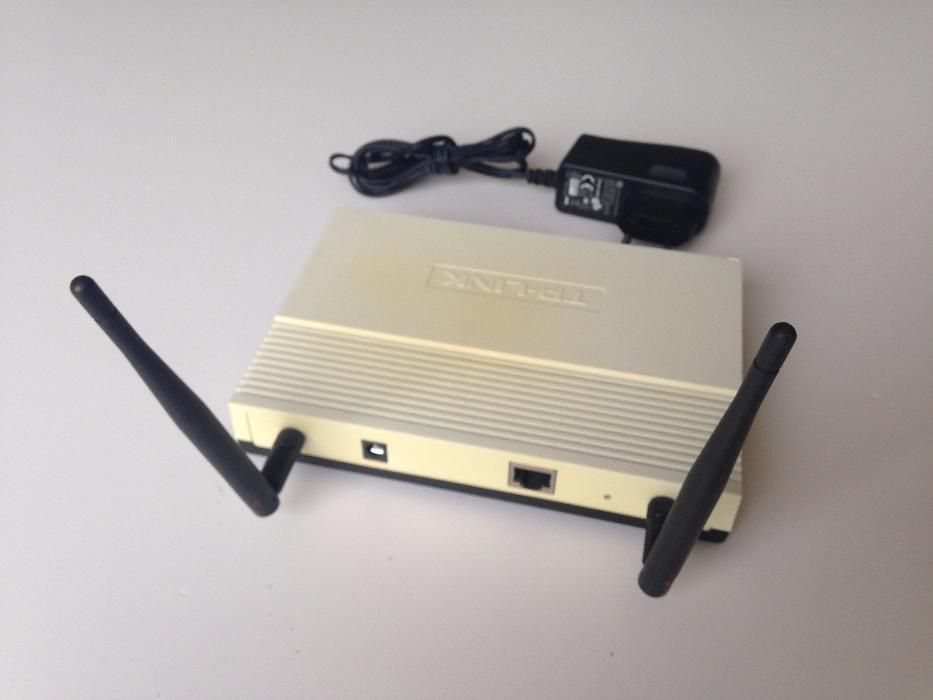 Repetidor wireless TP-LINK TL-WA830RE 300Mps- A funcionar a 100%
