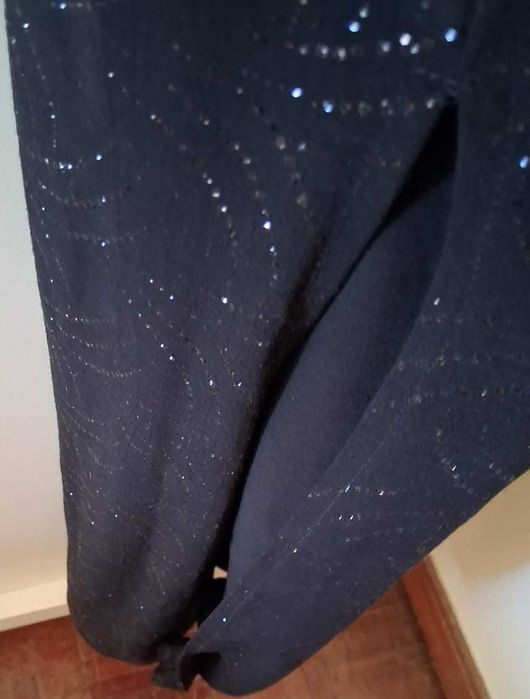 Vestido preto com brilho para festas