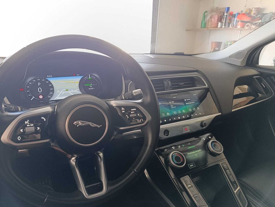 Jaguar I-Pace EV400 SE
