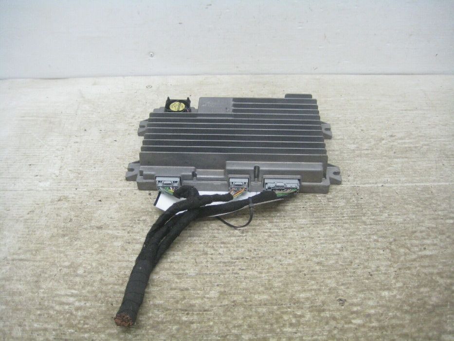 музика аудіо колонки навігація  revel sinc ford fusion mondeo edge