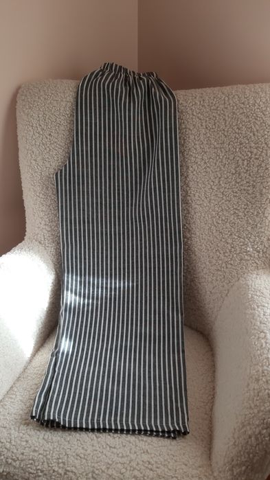 Нарядные, лёгкие, комфортные женские брюки.