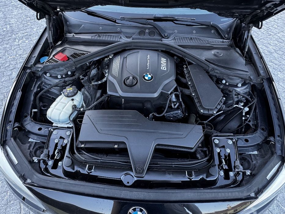 BMW 116D LCI 2017 GARANTIA INCLUIDA