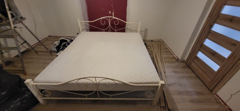 Łóżko 200x220 oddam za darmo