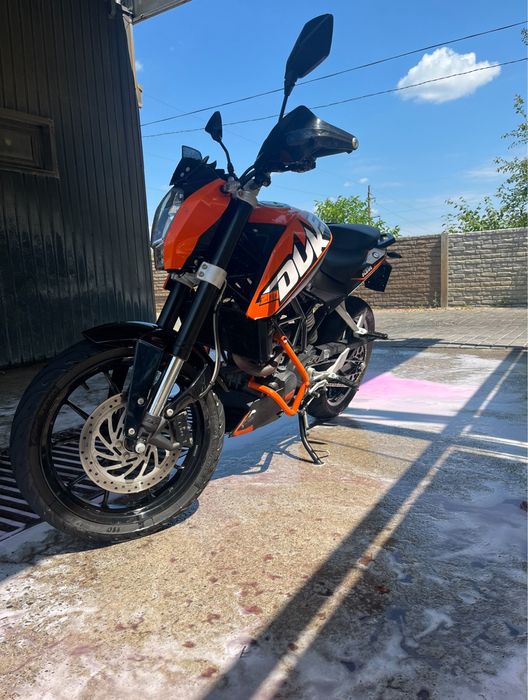 Мотоцикл Ktm duke 200