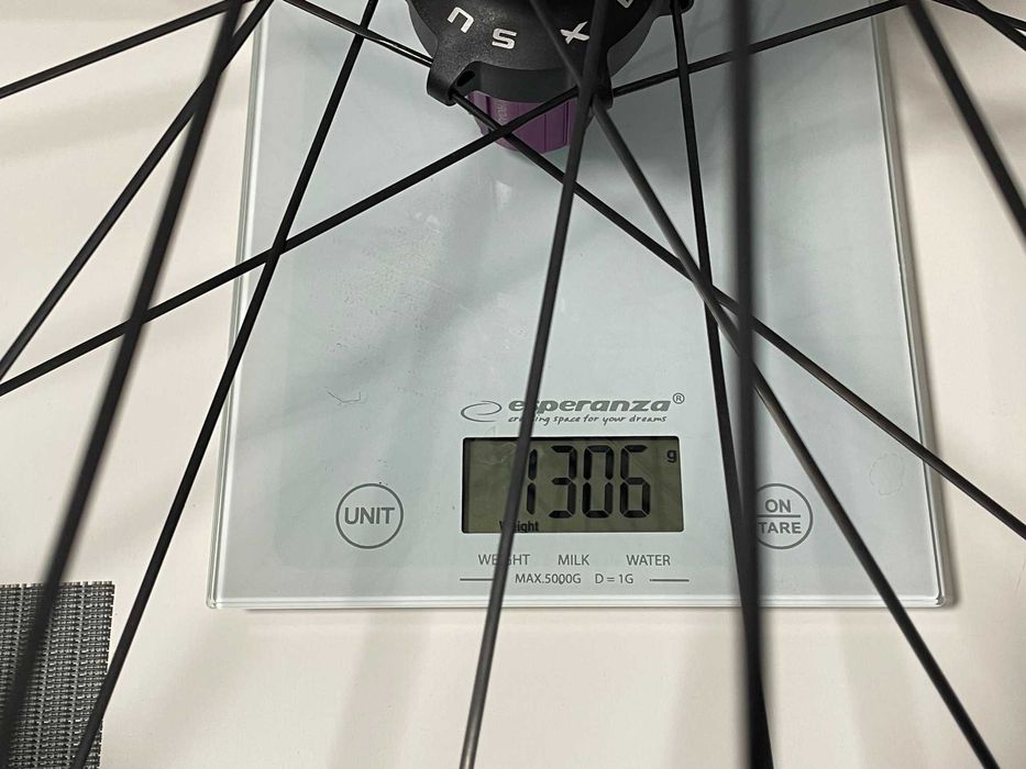 Koła karbonowe gravel Reynolds Blacklabel G650 Expert - 650b / 27.5" + 2x Shimano MT-800