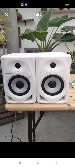 Studio monitors Pioneer DJ DM-50D-W