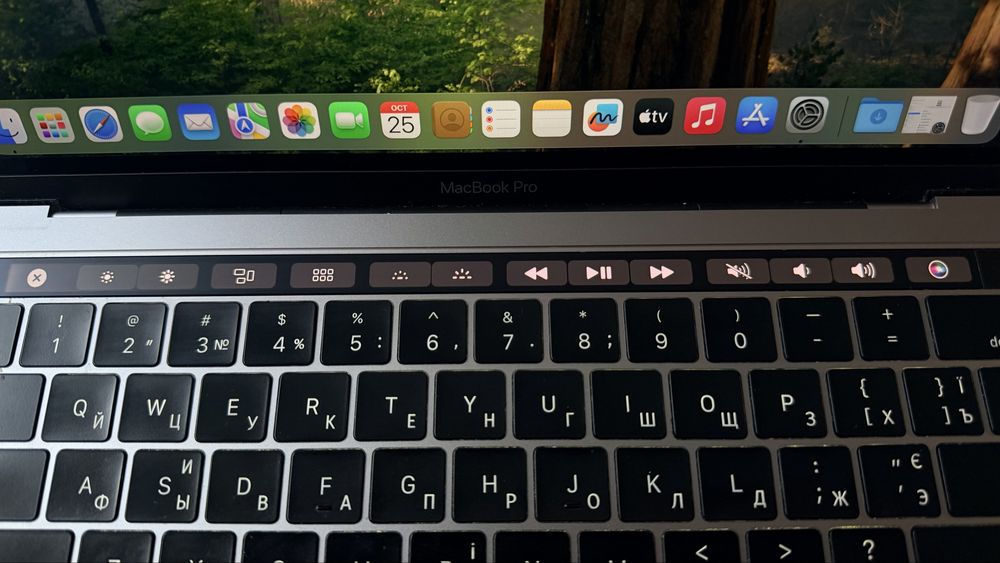 MacBook Pro 13 (2019)