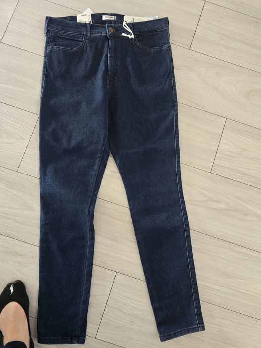 Nowe spodnie Wrangler damskie