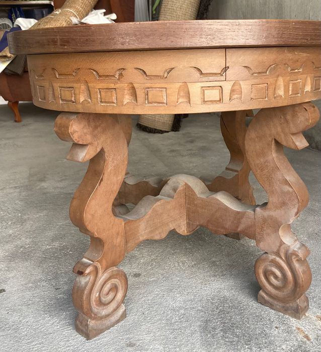 Mesa redonda com 60cm diâmetro vintage em madeira maciça