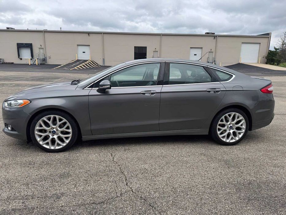 Ford Fusion Titanium      2014