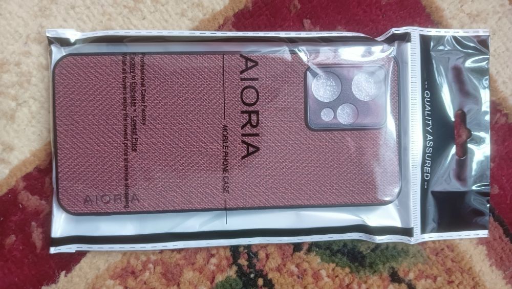 Продаю чохол на Redmi.