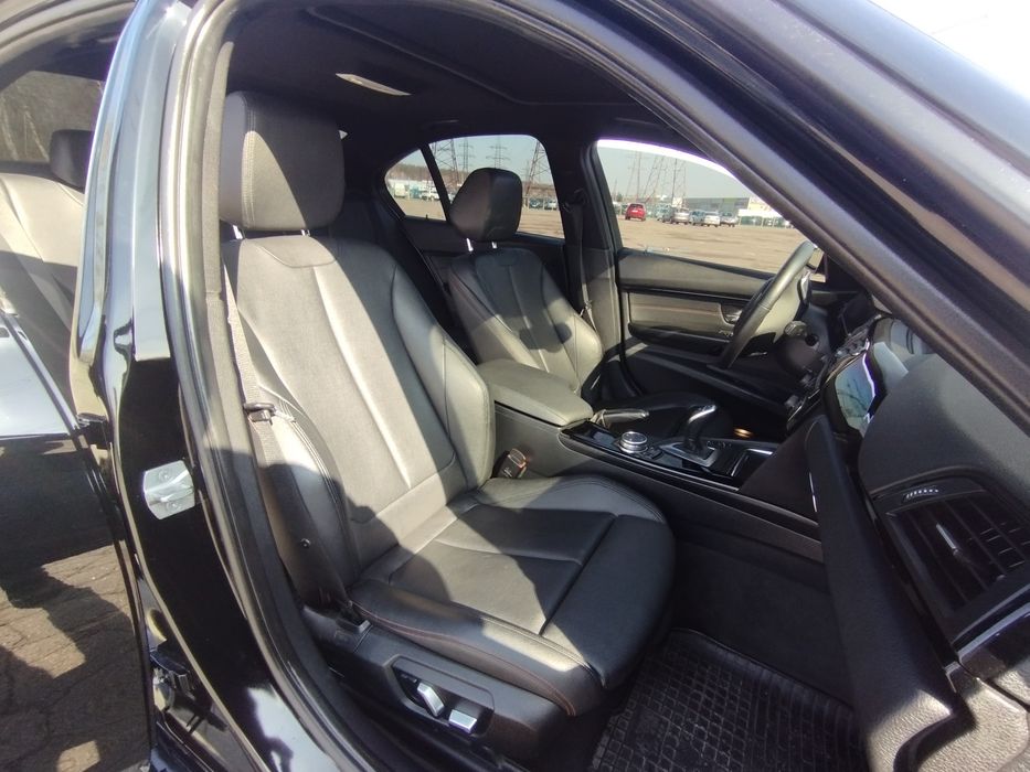 BMW 328 X-drive sport салон,  в отл состоянии