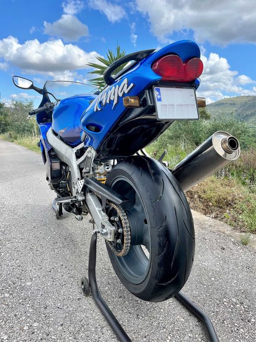 KAWASAKI NINJA ZX9R 1999