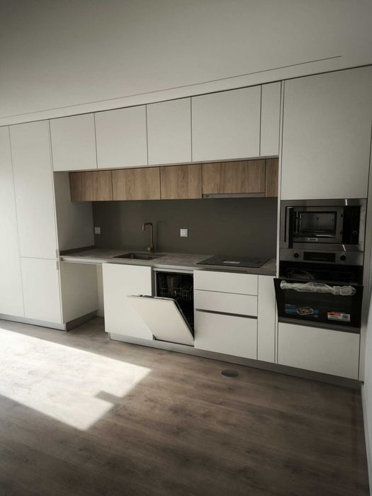 Anjos Living | T0 com Varanda na Beira Mar, Aveiro