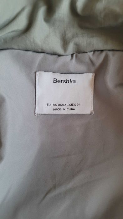 Жіночий бомпер Bershka, р. XS