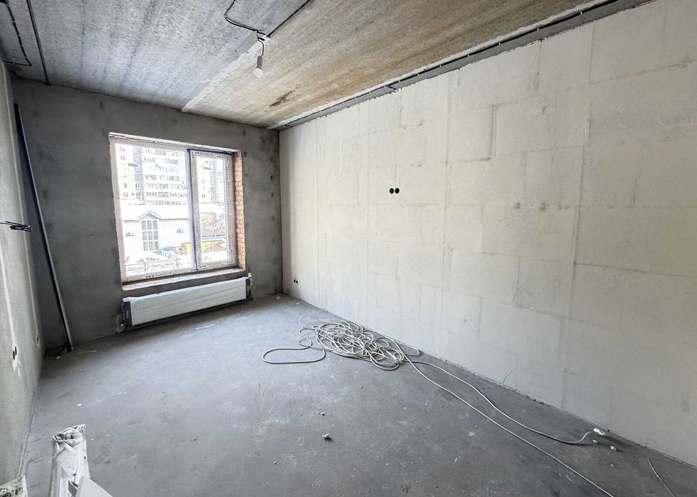 Продається 3-кімнатна квартира в новому ЖК на Заболотного!