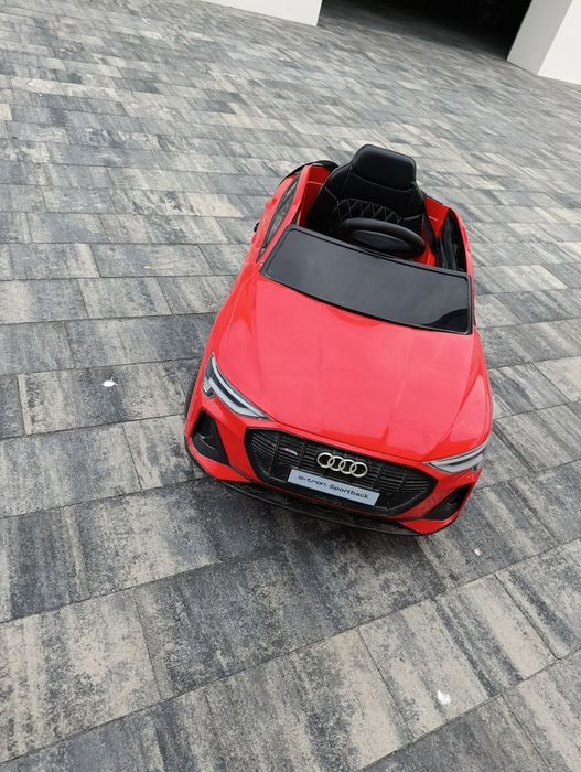 Audi autko na akumulator