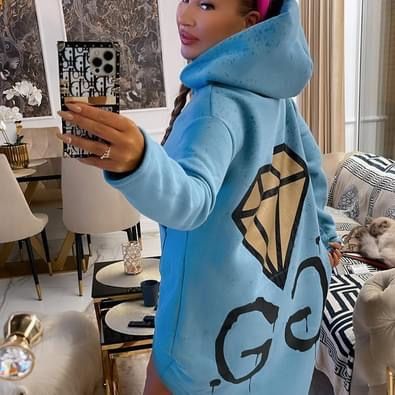 Bluza z diamentem błękitna