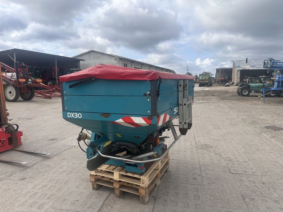 Rozsiewacz do nawozu sulky dx30 waga