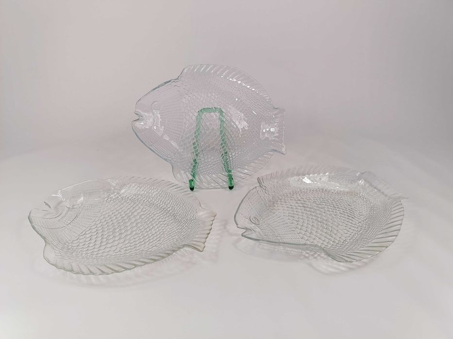 Zestaw trzech półmisków w kształcie ryby
