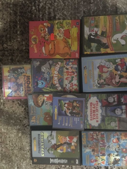 мультікі,фільми дитячі на дисках /CD /