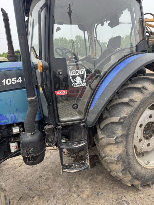 Продам трактор Ловол 1054