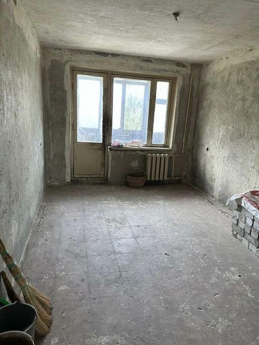 Продам 3-комн квартиру в районе Газеты "Правда" просп.