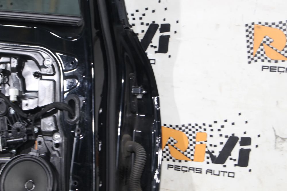 Porta trás esquerda MERCEDES-BENZ Classe A (W176)