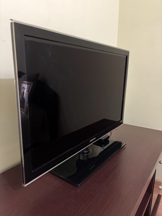 Телевізор Samsung UE32D5000PW