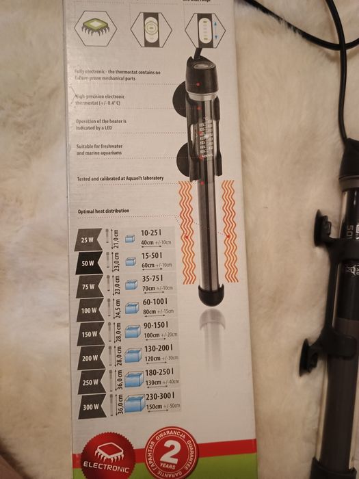 Продам нагрівач в акваріум Aquael 50w.