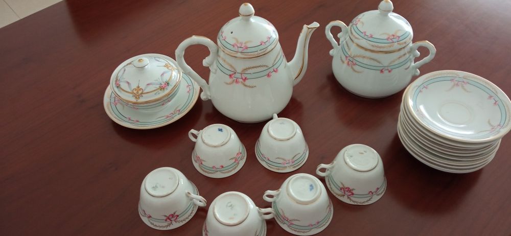 Vista Alegre Tea Set443510294200330241