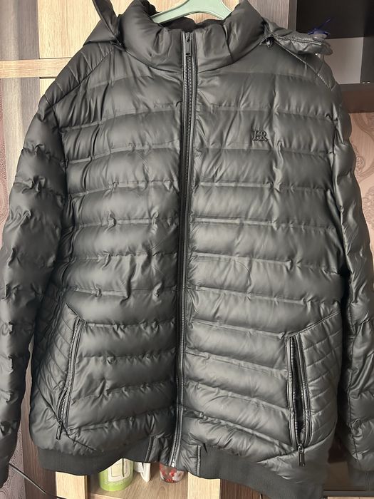 Чоловіча зимова куртка