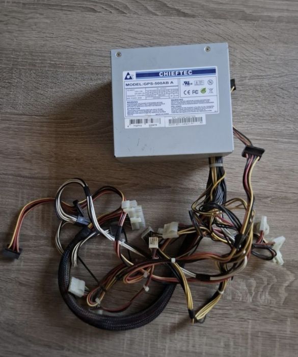 勇心1010ページ。 Zasilacz CHEIFTEC 500 W Jagodziny • OLX.pl