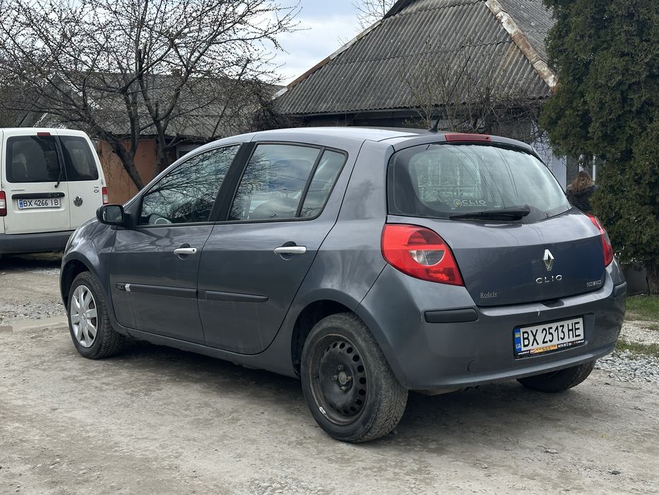 Продам Renault clio 2006