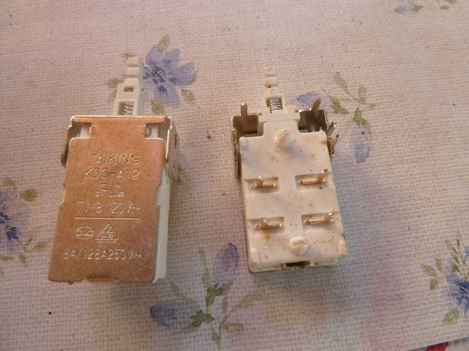 Przełącznik sieciowy model  KTC-A12B2