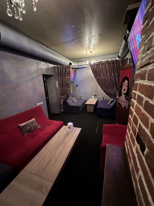 Діючий заклад на стометрівці