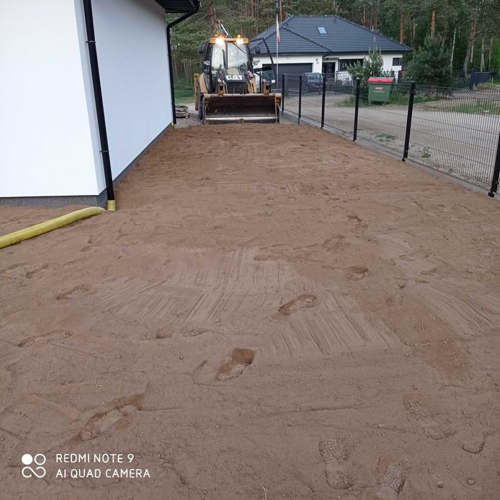 Usługi koparką -ładowarka , koparką gąsienicowa 16t transport ziemi