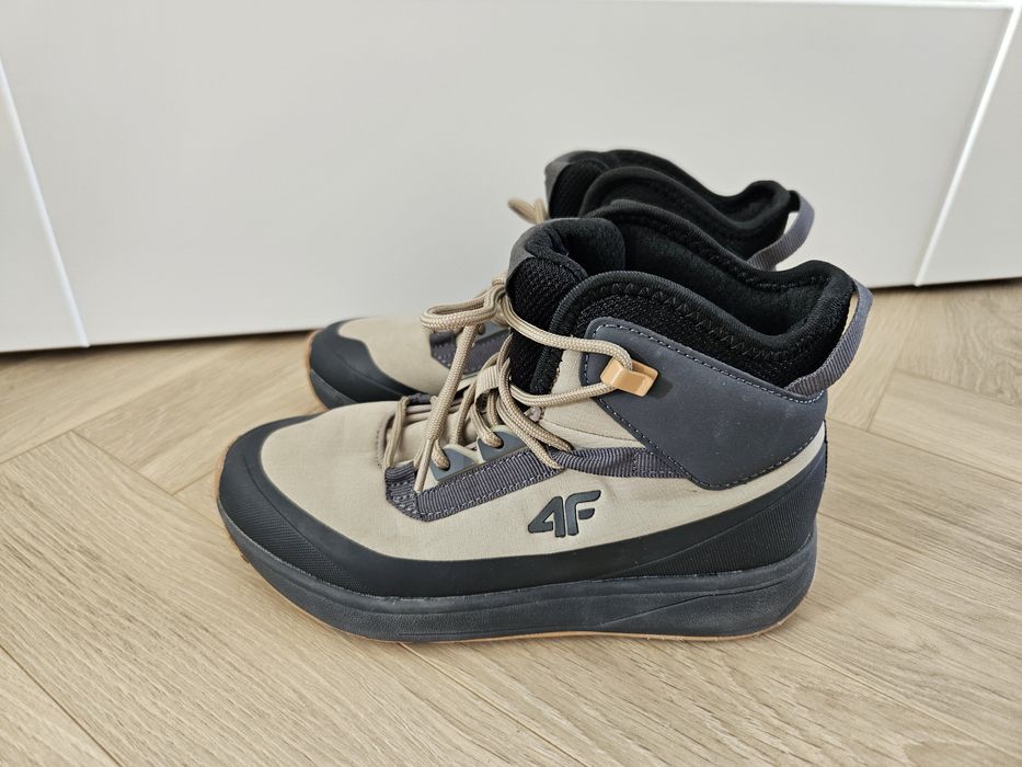 4F buty dziecięce sportowe jesienno zimowe adidasy trapery 34 nowe