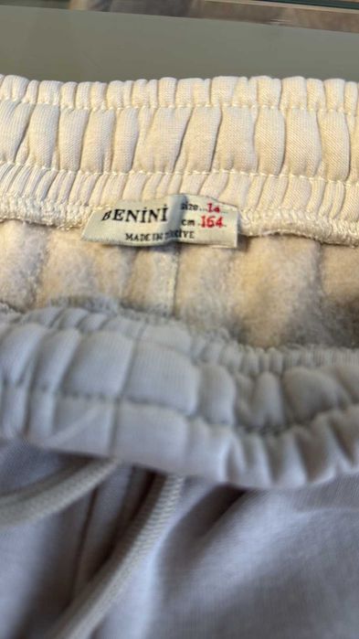 Продам теплые штаны на флисе для девочки