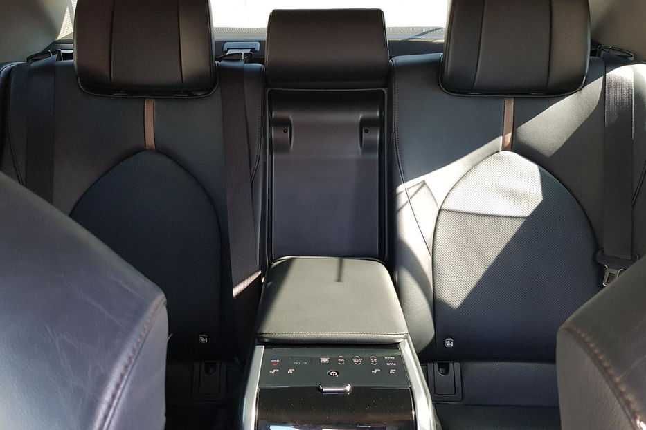 Продам Toyota Camry 2.5 L4 HYBRID (XV70, VIII) 2019