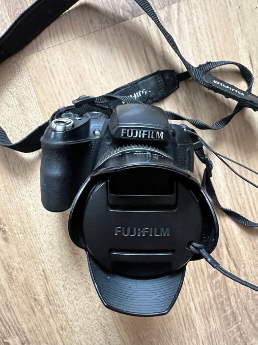 Fujifilm FinePix HS10