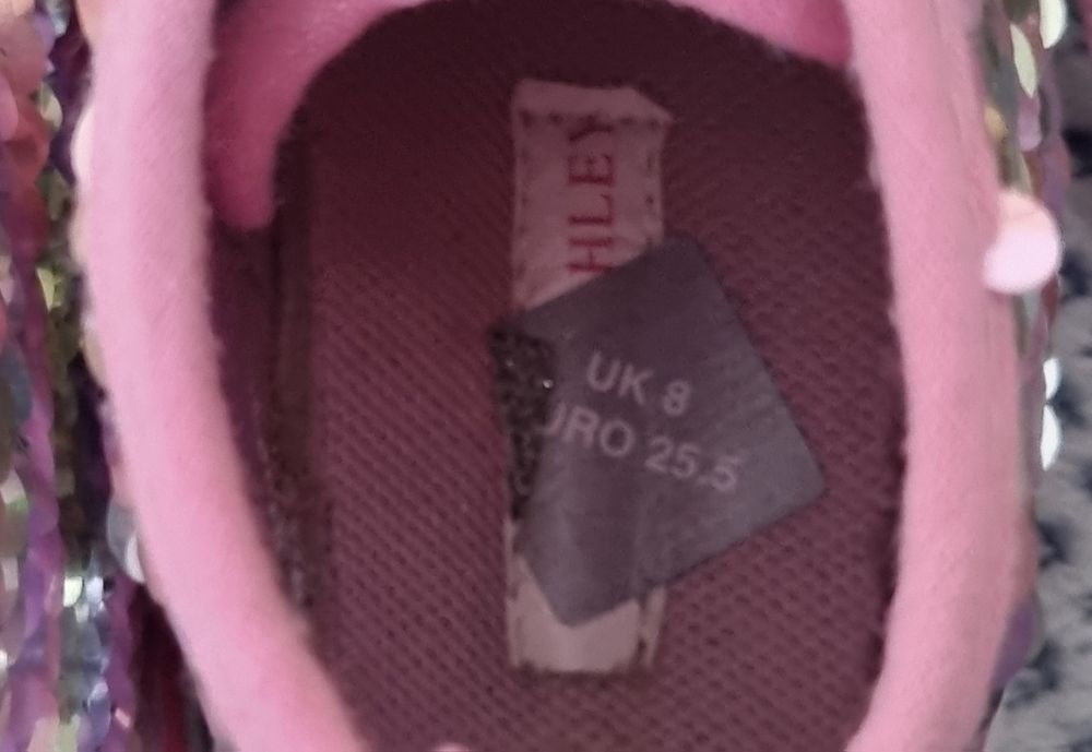 Trampki Laura Ashley rozm.25,5  dł.16cm Cekiny wiązane