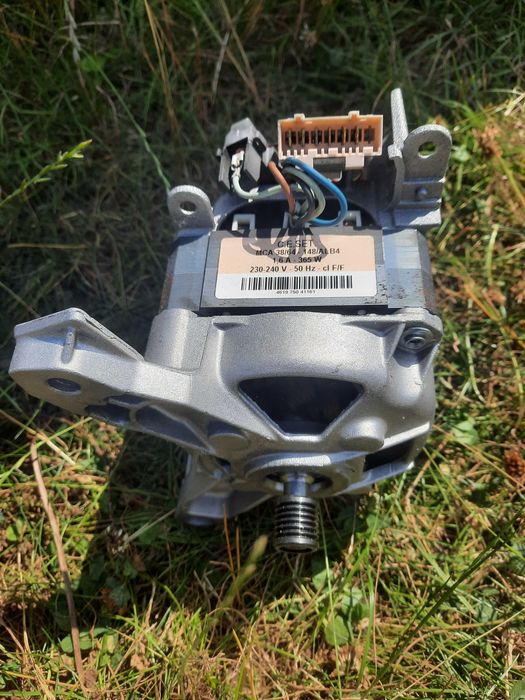 Запчастини до пральної машини Whirlpool AWE 7515/1